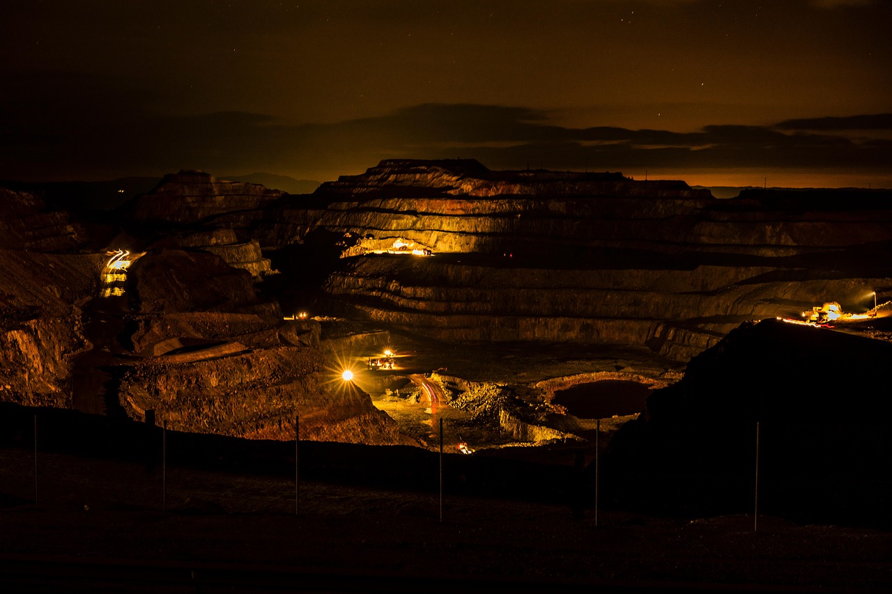 Beyond the Sticker: Understanding Value in Handheld XRF Analyzers (bằng tiếng Anh)